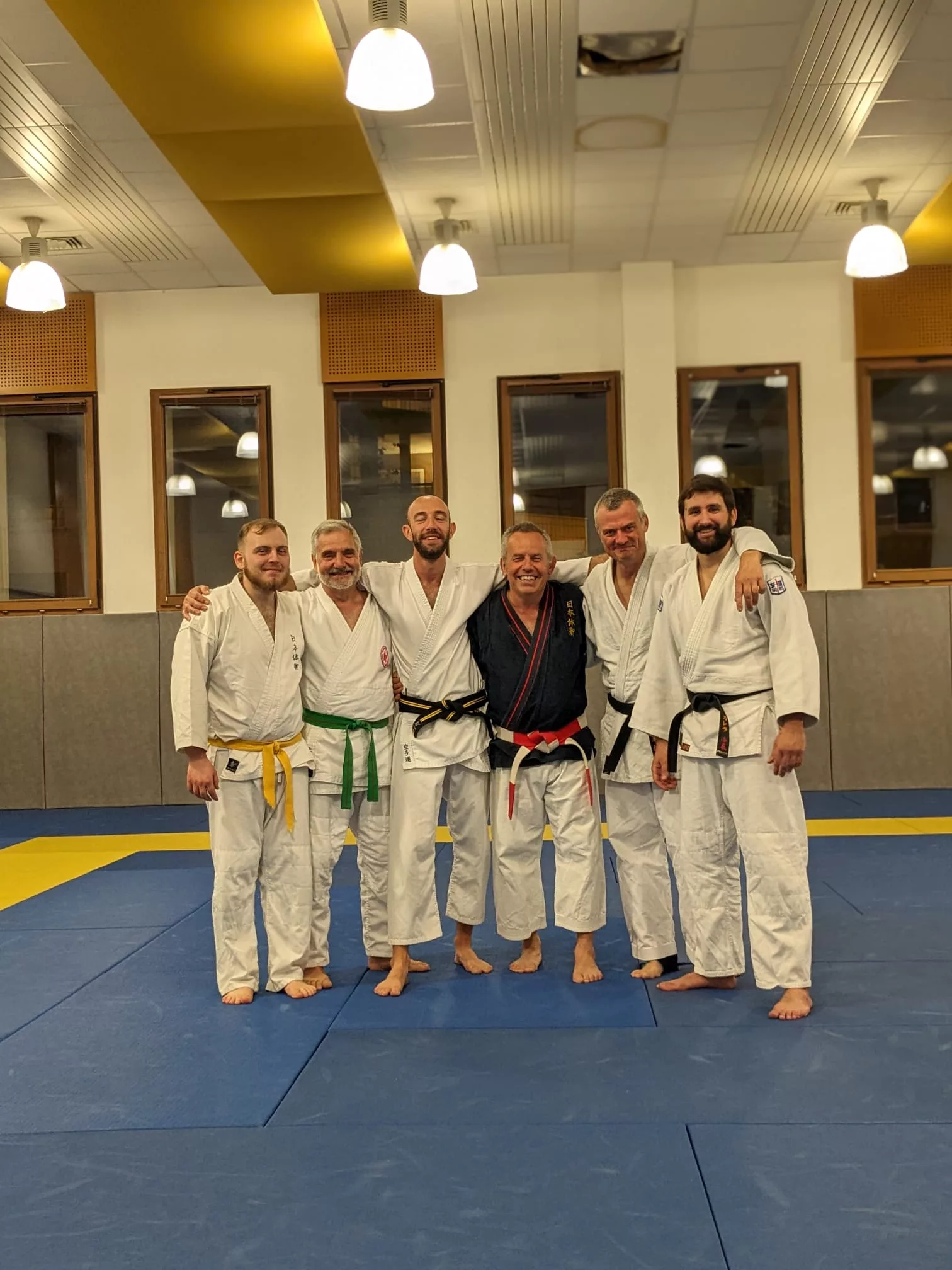 Photo de groupe après un passage de grade